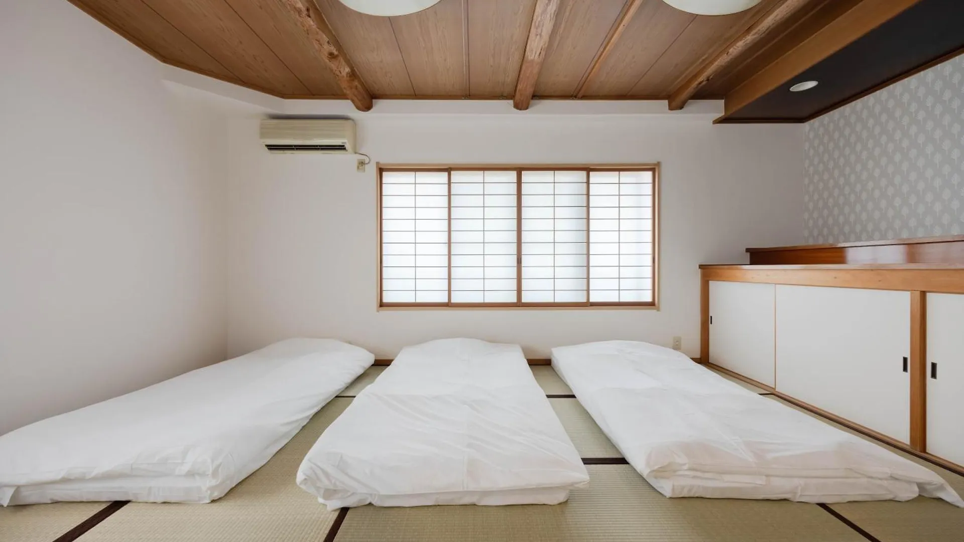 Buran House 新大久保駅から徒歩3分 Apartment Tokyo 0*,  Japan