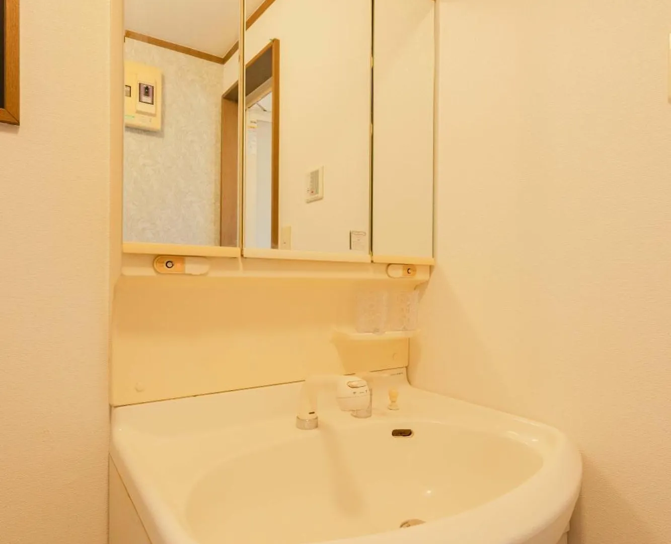 Buran House 新大久保駅から徒歩3分 Apartment Tokyo 0*,  Japan