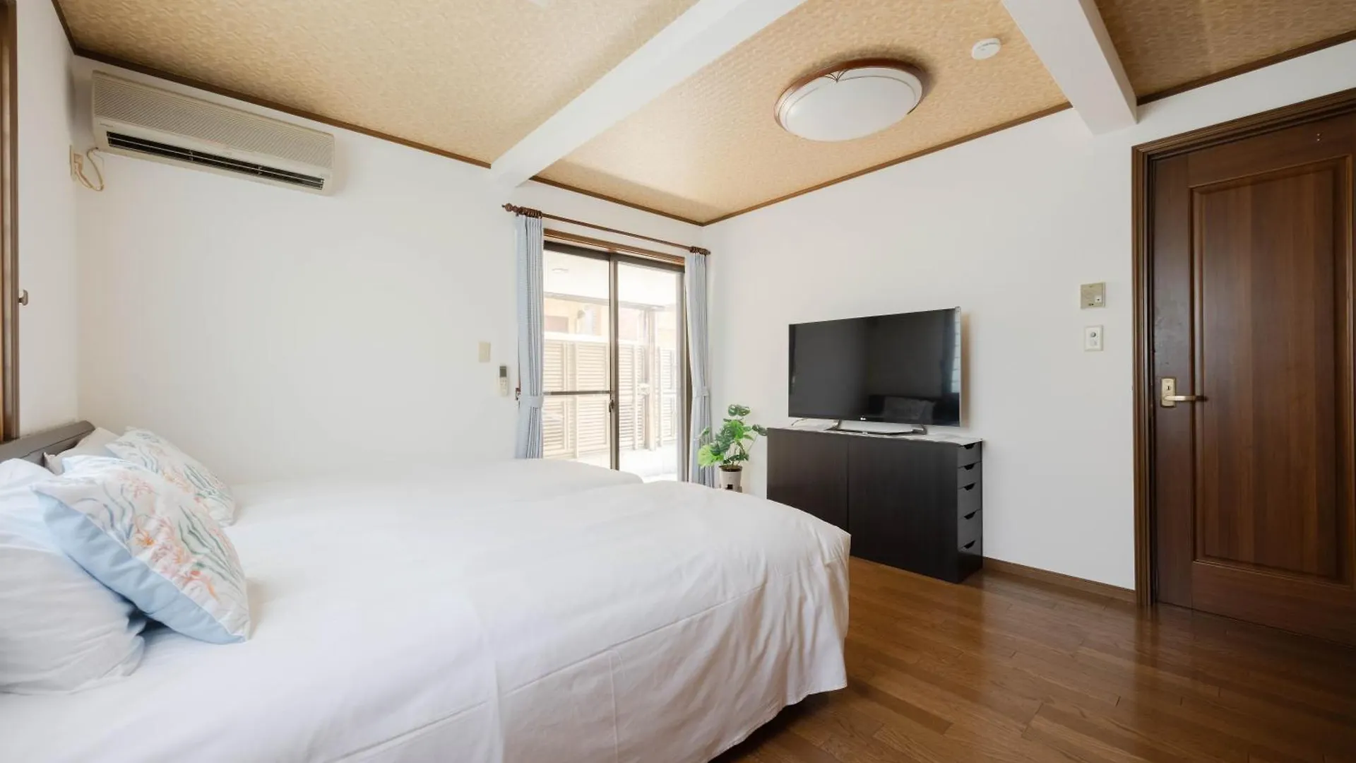 Buran House 新大久保駅から徒歩3分 Apartment Tokyo 0*,  Japan